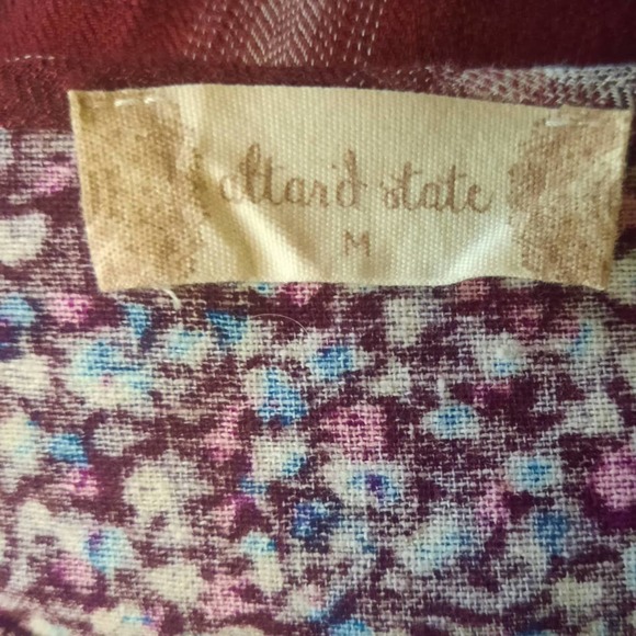 Altered State Self Burgundy White Floral Plaid ButtonUp Tiered Frayed Hem Top MD - Picture 4 of 6